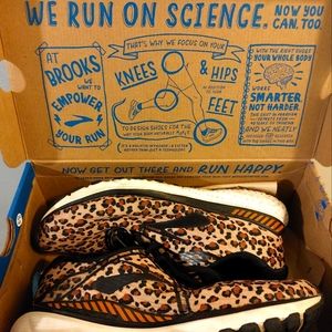 Brooks Adrenaline GTS 20 Leopard Women's Sz. 11 Running Shoes